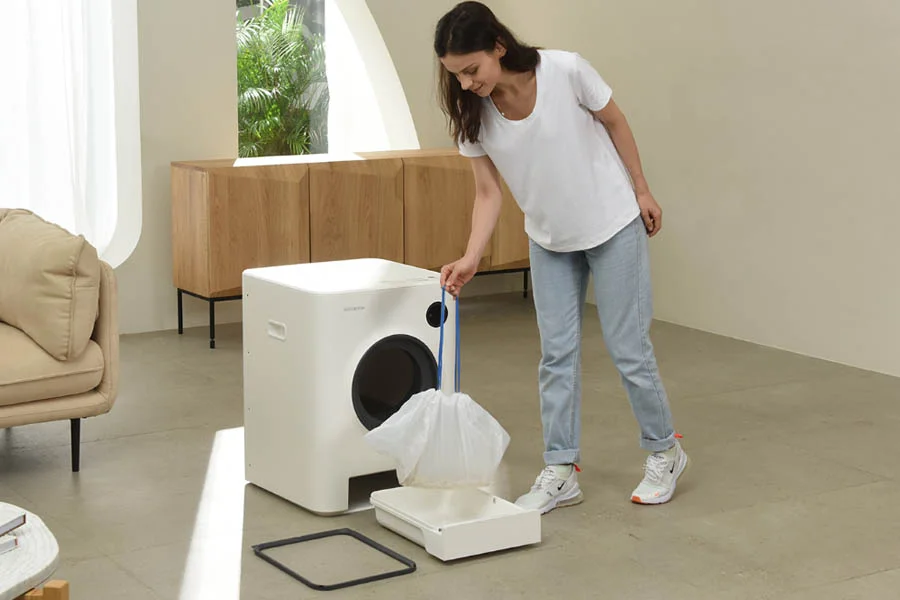 self-cleaning cat litter